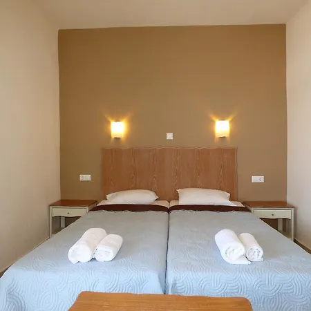 Apartament Camelia & Stalós