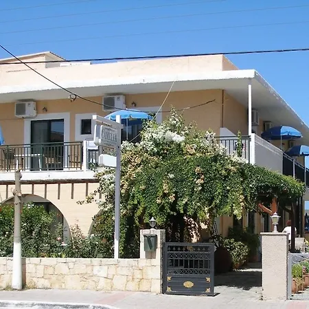 Camelia & Stalós